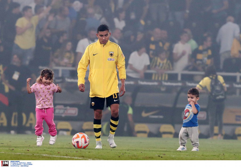 Πινέδα: «Πάμε ΑΕΚ, +3 στο σπίτι μας!»