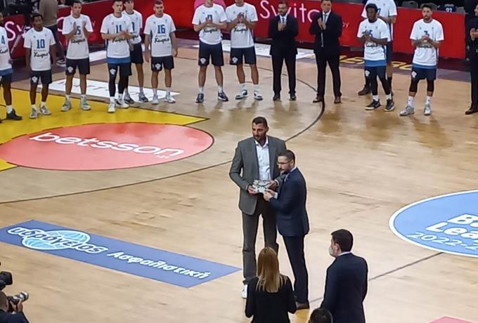 Βραβεύτηκε ο Γιάννης Μπουρούσης από την ΑΕΚ