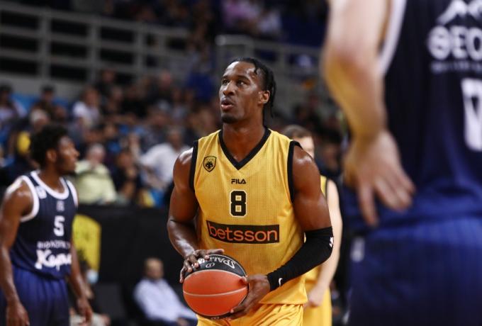 Μακ Γκριφ: «Ανθεκτική ομάδα η ΑΕΚ – Στόχος μας συνέχεια η νίκη»