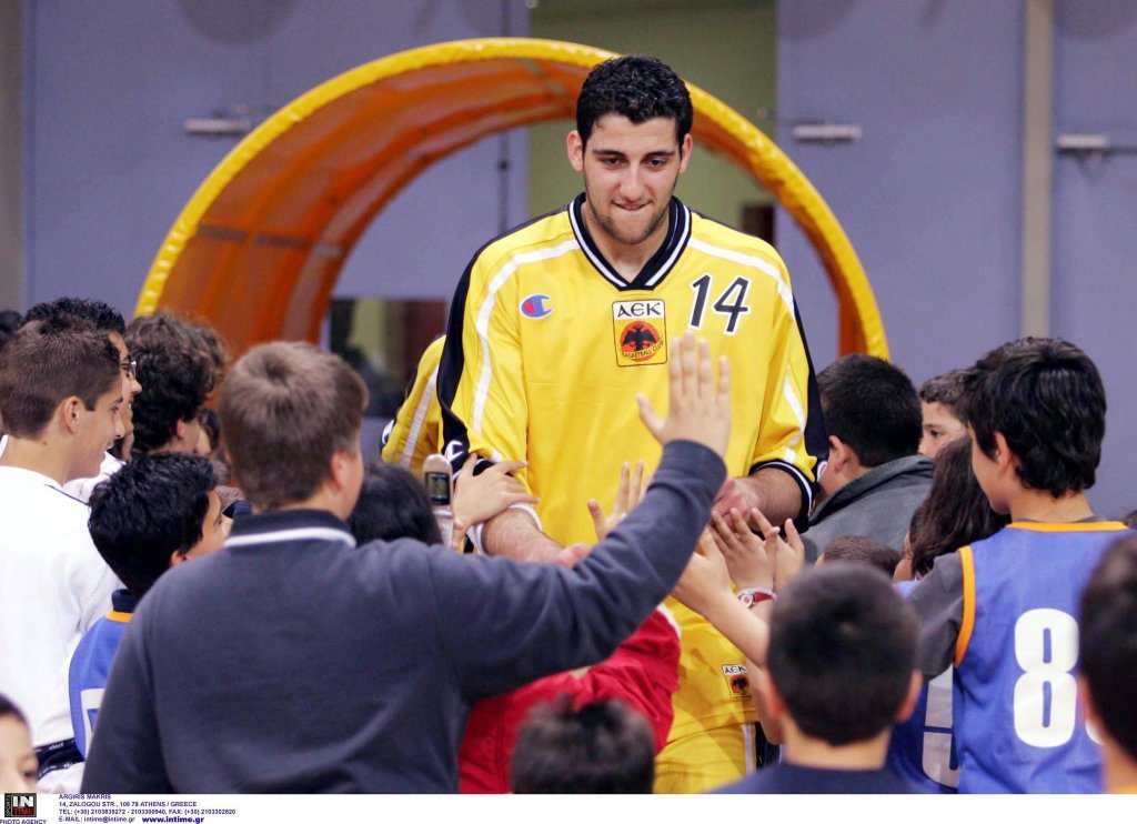 Μπάσκετ: Η ΑΕΚ τιμάει τον Μπουρούση και την ομάδα του Α.Σ. Καρδίτσας!