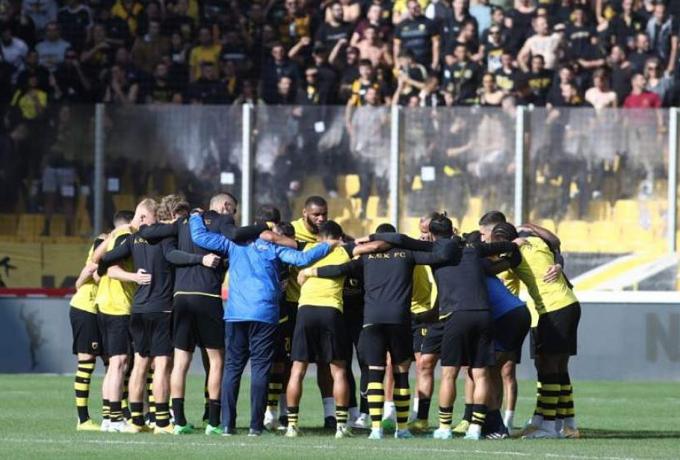 «Σκάει» αποχώρηση στην ΑΕΚ – Μένει ελεύθερος και υπογράφει σε άλλη ομάδα της Superleague!