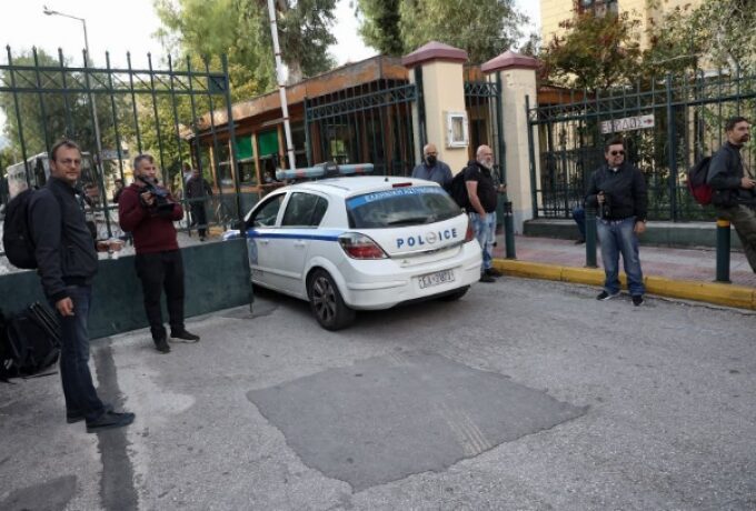 Κολωνός: Συνελήφθη και ο πατέρας της 12χρονης για μικροποσότητα ναρκωτικών