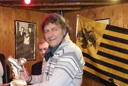 Χαριτάκης: «Ήρθε η ώρα να επιστρέψω στη φυσική μου θέση… στην εξέδρα»