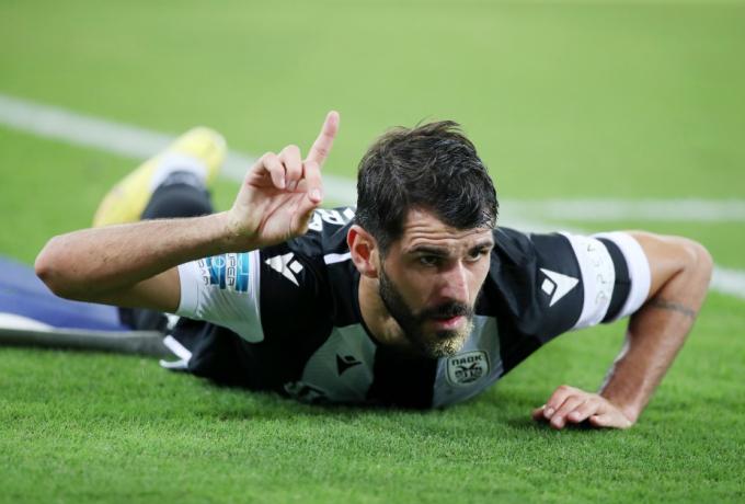Ολιβέιρα: «Ρεφ ήταν ένα πέναλτι ή μήπως δύο;» (pic)