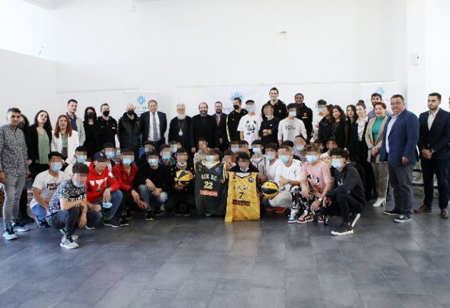 Κίνηση ανθρωπιάς από την ΑΕΚ: Δίνει υποτροφία σε παιδιά της Δομής Φιλοξενίας Ασυνόδευτων Ανηλίκων Προσφύγων στον Ασπρόπυργο!