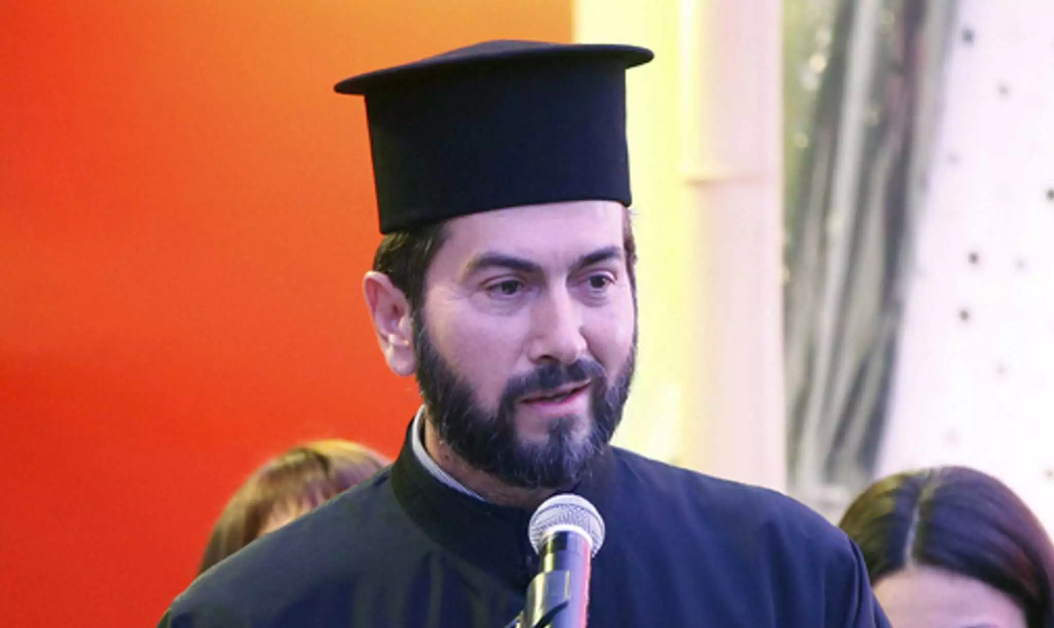 Συνεχίζεται το «θρίλερ» στην Κιβωτό: Ανοίγουν οι τραπεζικοί λογαριασμοί του πατέρα Αντώνιου και άλλων