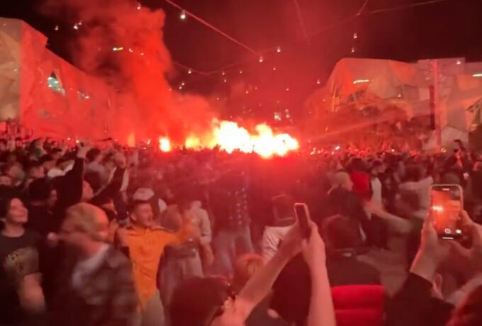 Χαμός στη Μελβούρνη στο γκολ του Λέκι! (vid)