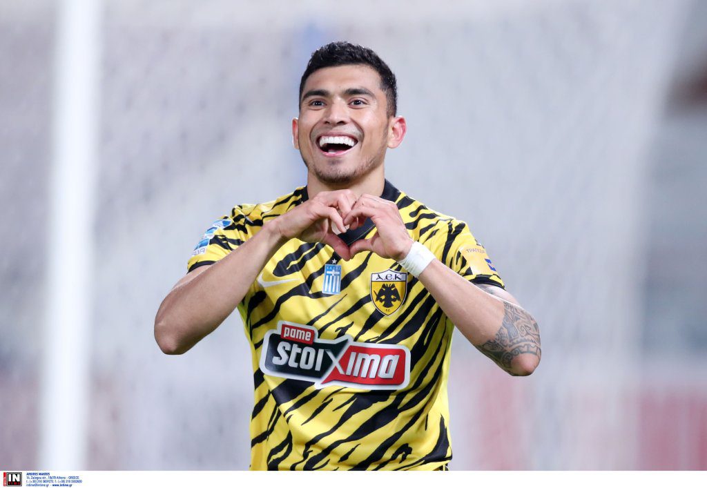 Ο Πινέδα “ποζάρει” σε πρωτοσέλιδο του Μεξικό!