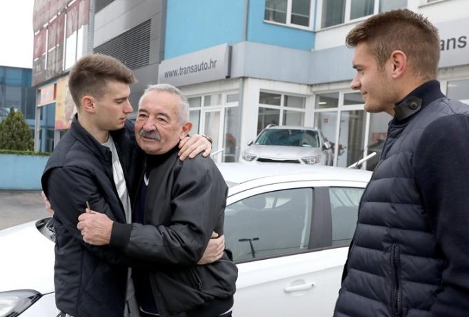 Η ανθρωπιά του Λιβάκοβιτς: Το αυτοκίνητο που αγόρασε στον μέντορά του και τα δάκρυα!