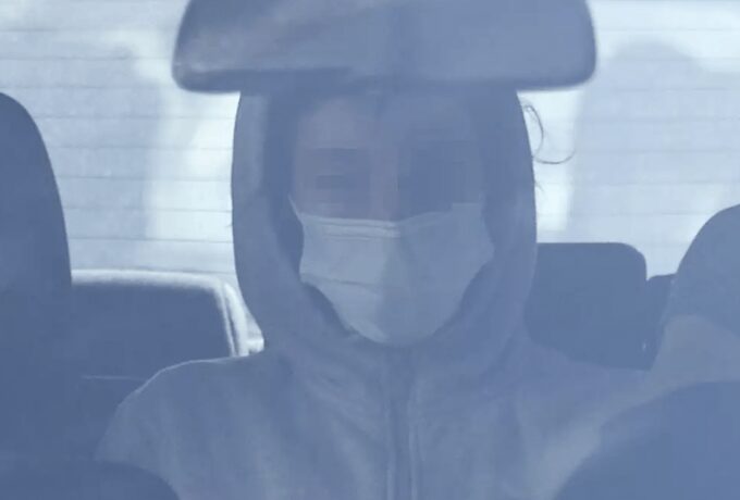 Κολωνός: Σε άθλια ψυχολογική κατάσταση η 12χρονη – Θεωρεί πως είναι υπεύθυνη για την προφυλάκιση της μητέρας της