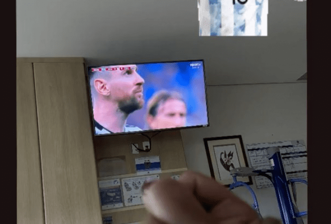 Ανατριχίλα: Ο Πελέ πανηγυρίζει στο νοσοκομείο την πρόκριση της Αργεντινής στον τελικό (pic)