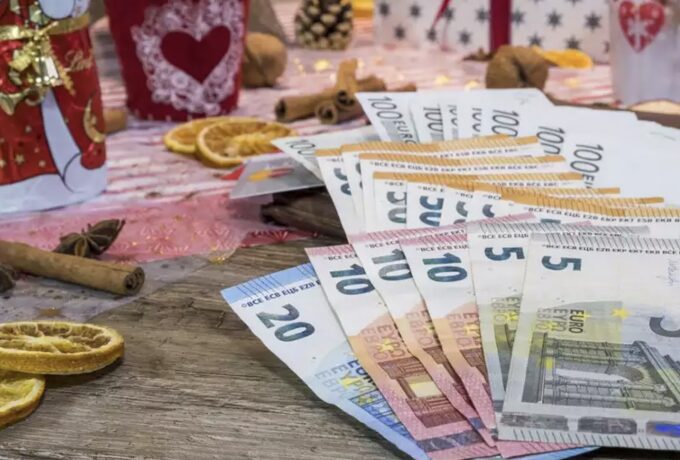 Μήνας πληρωμών ο Δεκέμβριος: Ποιοι θα λάβουν χρήματα πριν τα Χριστούγεννα