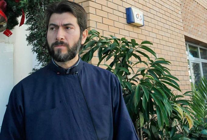 Κιβωτός: Άγνωστοι επιτέθηκαν σε Μητροπολίτη γιατί τον πέρασαν για τον πατέρα Αντώνιο