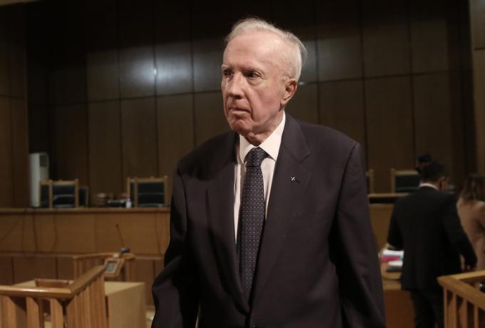 Συνεχίζει τις προκλήσεις ο Πλεύρης στη δίκη της Χ.Α.: «Είμαι ακροδεξιός, χουντικός, φασίστας, ναζί»