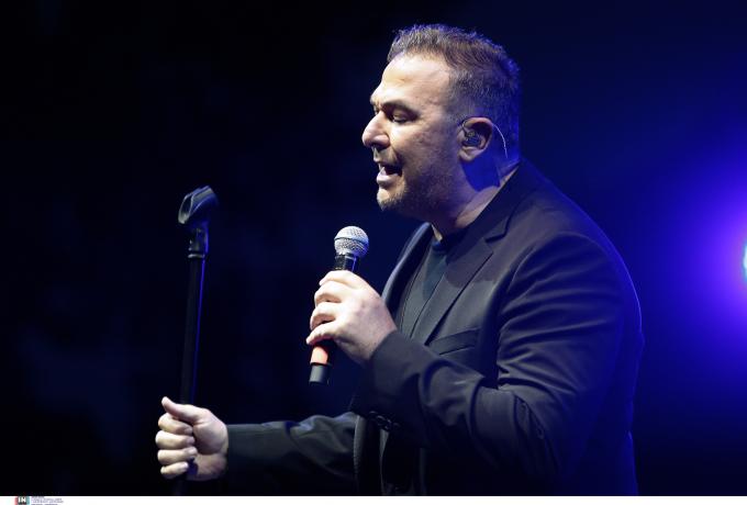 Αντώνης Ρέμος για Κιβωτό του Κόσμου: «Ίσως προτρέχουμε λίγο, έχω την καλύτερη άποψη για τον Πατέρα Αντώνιο»