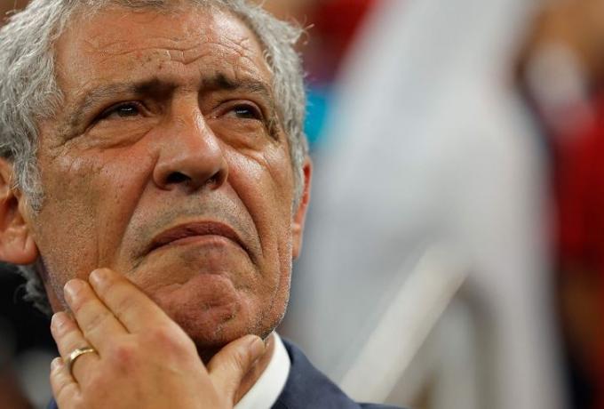 A bola: «Τέλος ο Σάντος από την Εθνική Πορτογαλίας»