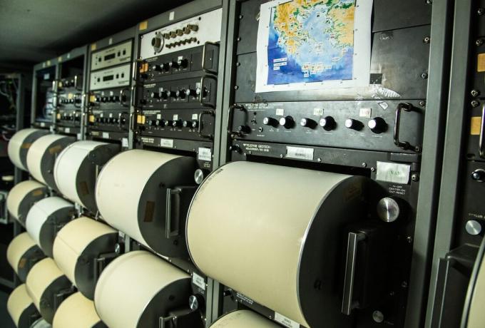 Σεισμός στην Εύβοια: Σε ετοιμότητα Αρχές και επιστήμονες – Ψύχραιμοι οι κάτοικοι