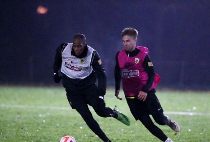 ΑΕΚ: «Μπήκαν» στις προπονήσεις Φαν Βέερτ και Σιντιμπέ – Επέστρεψε Αθήνα ο Άμραμπατ