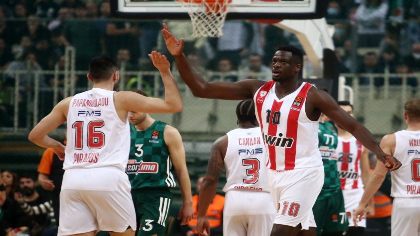 Παναθηναϊκός – Ολυμπιακός: Πέρασαν δια… περιπάτου οι «ερυθρόλευκοι» από το ΟΑΚΑ