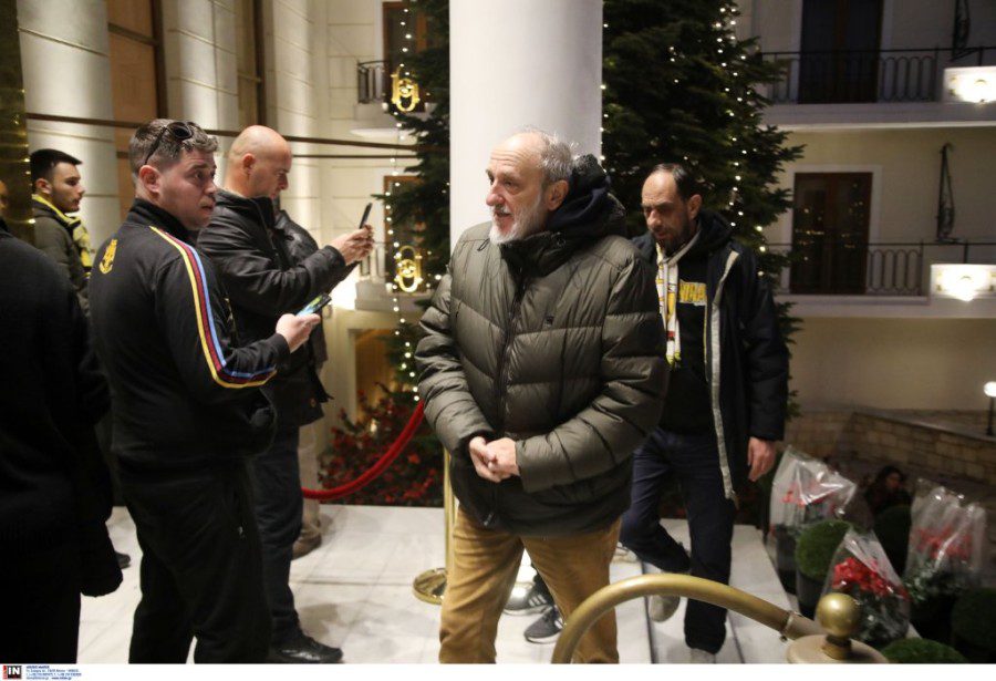 Γιάννενα: Πανικός για την ΑΕΚΑΡΑ και στο ξενοδοχείο που κατέλυσε η αποστολή! (vid)