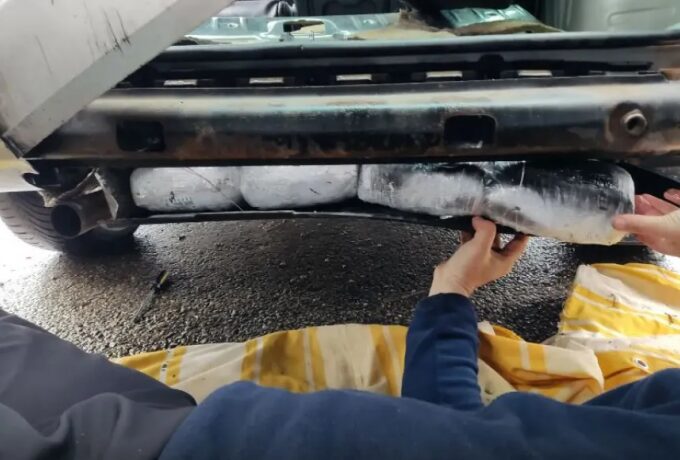 Iωάννινα: Έκρυψαν 30 κιλά κάνναβης σε ειδικές κρύπτες αυτοκινήτου