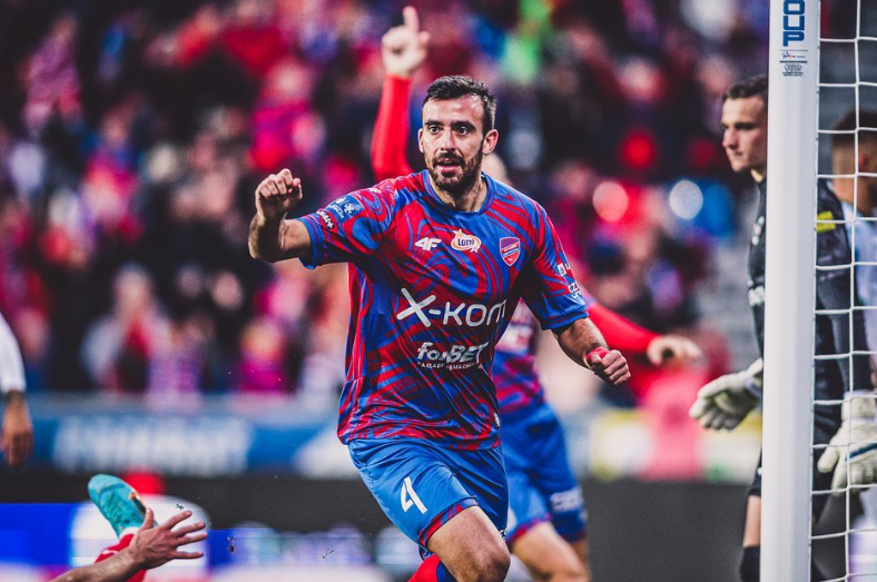 Η Ρακόβ αγοράζει τον Σβάρνα από την ΑΕΚ!