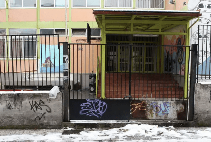 Κλειστά σχολεία τη Δευτέρα λόγω της κακοκαιρίας Μπάρμπαρα: Αντίστροφη μέτρηση για τις ανακοινώσεις