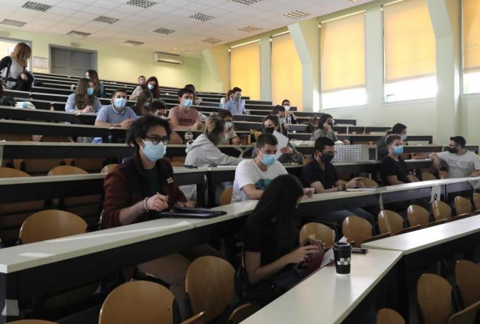 Η πιο high tech αντιγραφή της δεκαετίας έγινε στη Λάρισα από φοιτητή Ιατρικής – Αλλά τον τσάκωσαν…