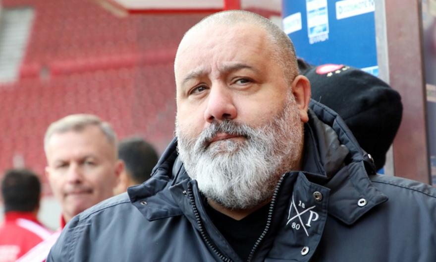 Απίστευτο “τρολάρισμα” Καραπαπά για την έδρα του τελικού Κυπέλλου! (ΦΩΤΟ)