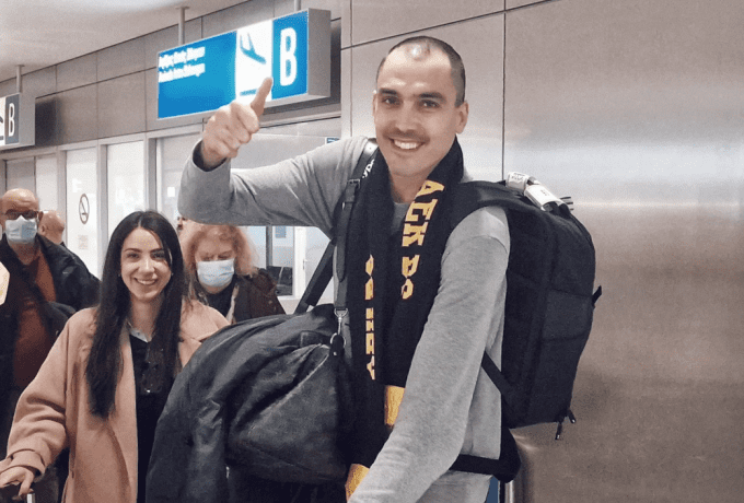 AEK: Στην Αθήνα ο Πιερ Οριόλα για την ολοκλήρωση της μεταγραφής (pics)