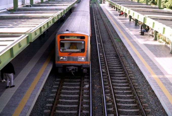 Συνελήφθησαν οπαδοί μετά το ΑΕΚ – Ολυμπιακός για φθορές σε συρμούς του ΗΣΑΠ