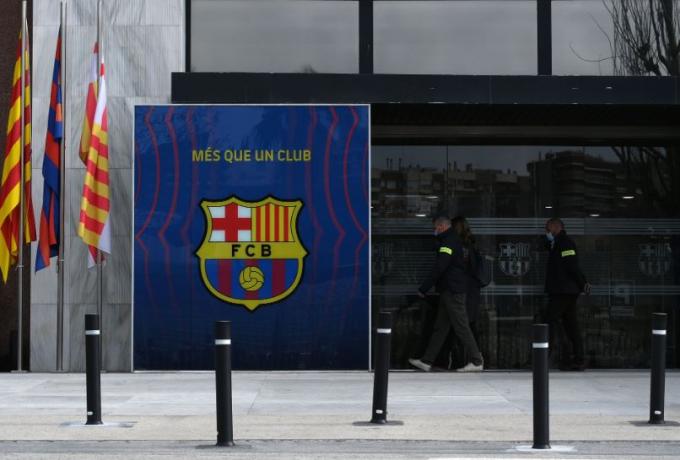 Νέοι μπελάδες για την Μπαρτσελόνα: η UEFA αρχίζει έρευνα για το σκάνδαλο με τις πληρωμές στον αρχιδιαιτητή