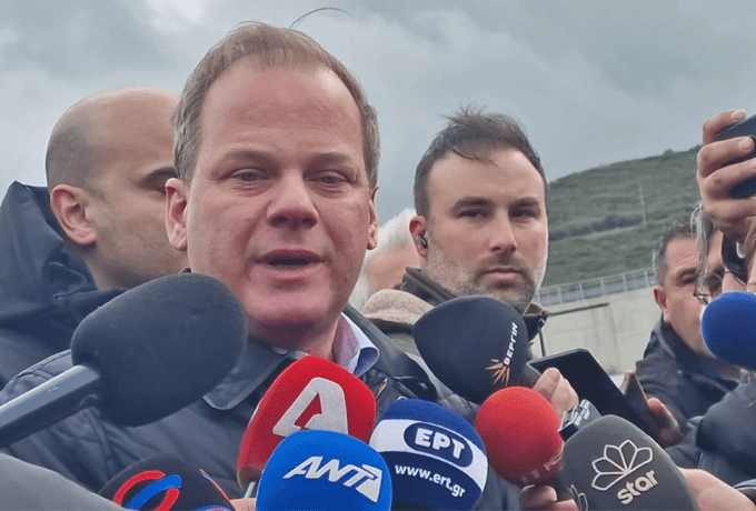 Παραιτήθηκε ο υπουργός Υποδομών και Μεταφορών, Κώστας Καραμανλής
