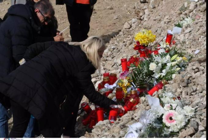 Τέμπη: Τα 11 μέτρα στήριξης στις οικογένειες των θυμάτων και στους τραυματίες