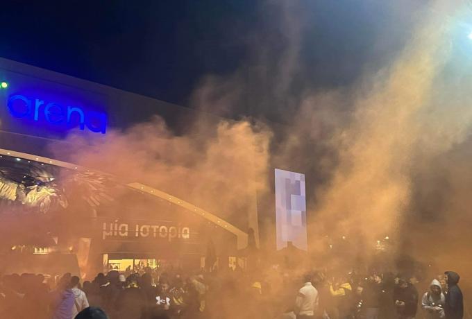 ΑΕΚ: Ο κόσμος γιόρτασε τα γενέθλια έξω από την «Opap Arena»