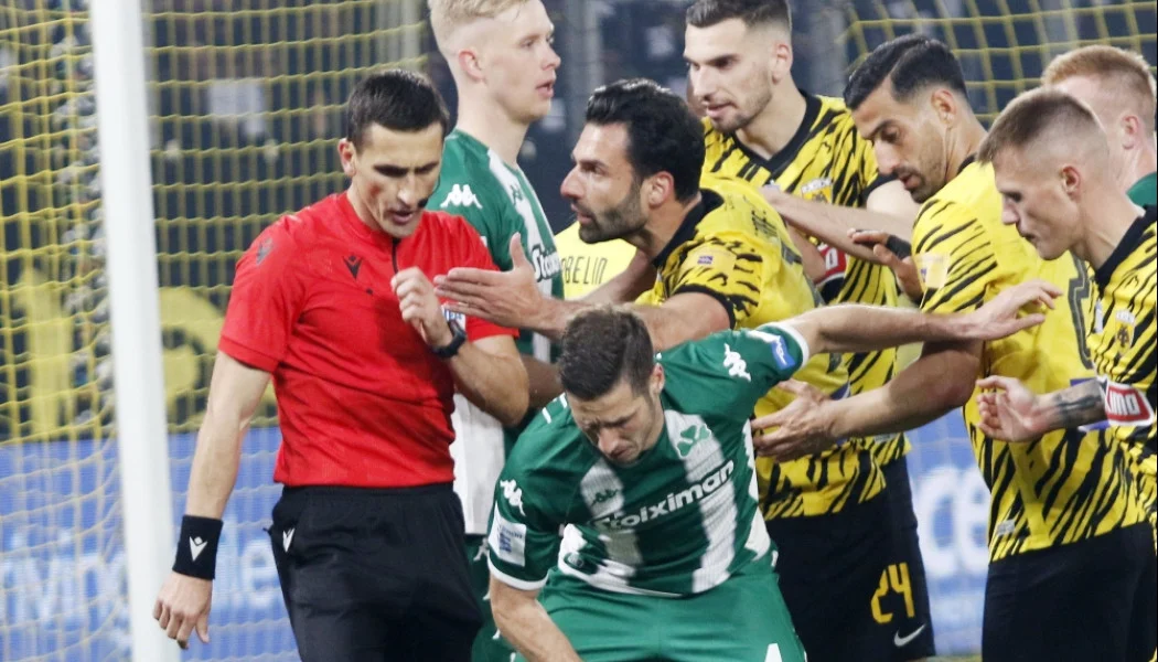 Βαθμολογία Superleague playoffs: Χέρι-χέρι ΑΕΚ και Παναθηναϊκός!