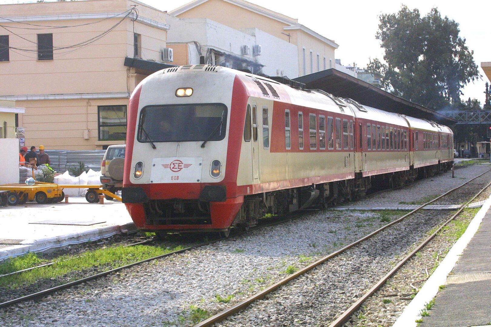 Φάρσα το τηλεφώνημα για βόμβα σε τρένο Intercity