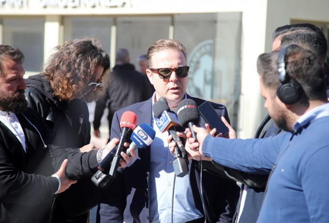 Κοσμάς σε Μαρινάκη: «Εμείς δεν παίζουμε μπάλα στα αεροδρόμια, άλλοι παίζουν μπάλα εκεί»
