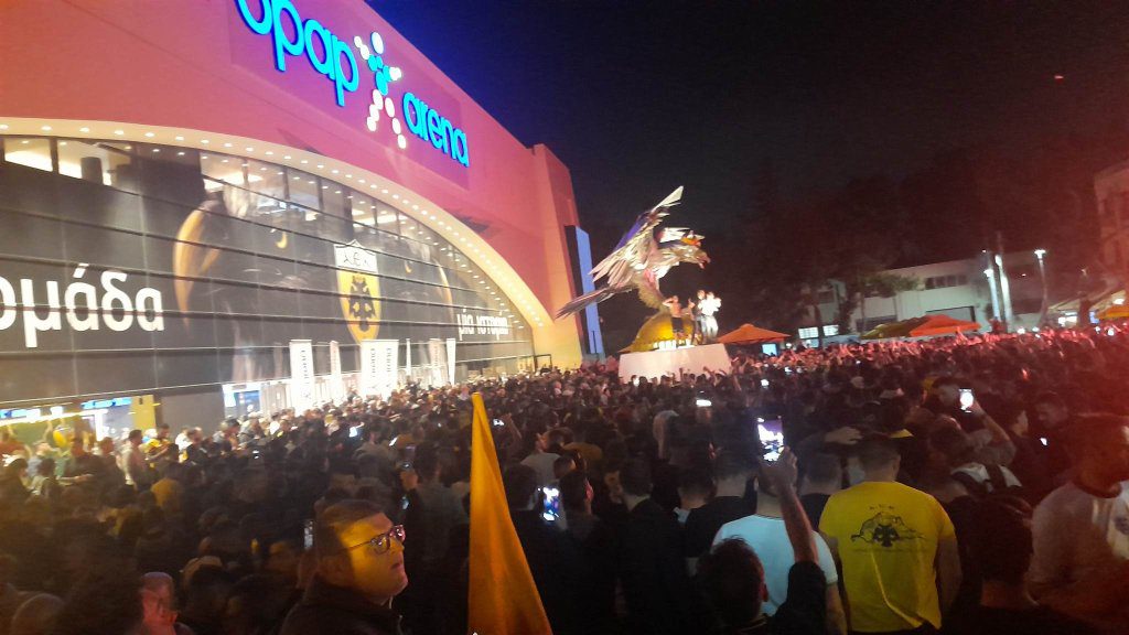 ΑΕΚ: Ολονύκτιο πάρτι στην Νέα Φιλαδέλφεια! (vid)
