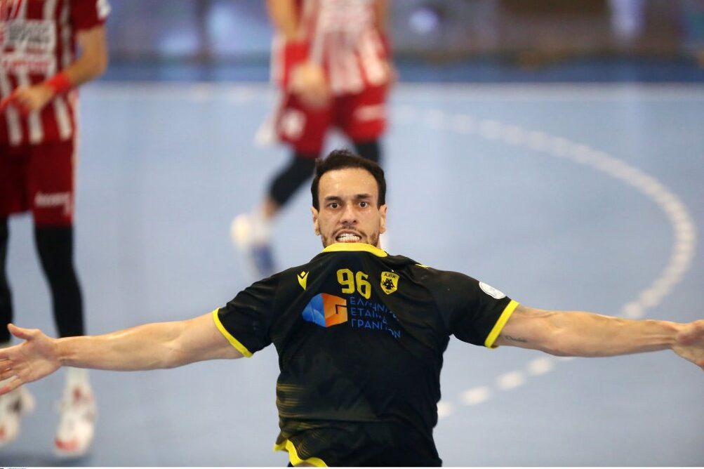 Πρωταθλήτρια Ελλάδος Χάντμπολ η ΑΕΚ!