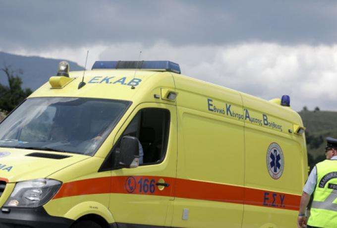 Θρίλερ με 16χρονο στην Καρδίτσα – Έπεσε στο κενό από τον 4ο όροφο πολυκατοικίας