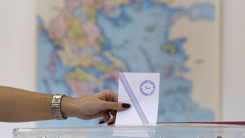 Εκλογές 2023: Ανοιχτά Σάββατο και Κυριακή τα γραφεία Ταυτοτήτων και Διαβατηρίων