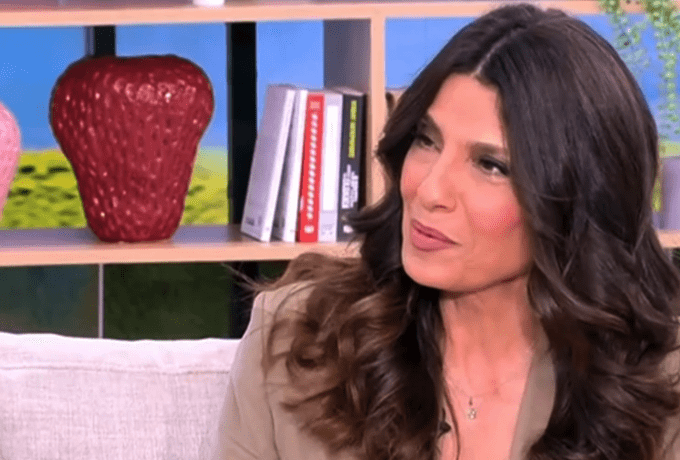 Πόπη Τσαπανίδου: «Η λογική μου έλεγε να μην ασχοληθώ με την πολιτική – Αν δεν το έκανα θα το μετάνιωνα»