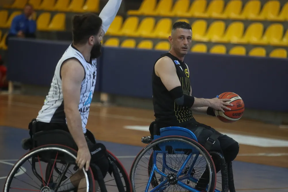 Μπάσκετ με αμαξίδιο: «Έκλεισε» την κανονική διάρκεια με ήττα η ΑΕΚ