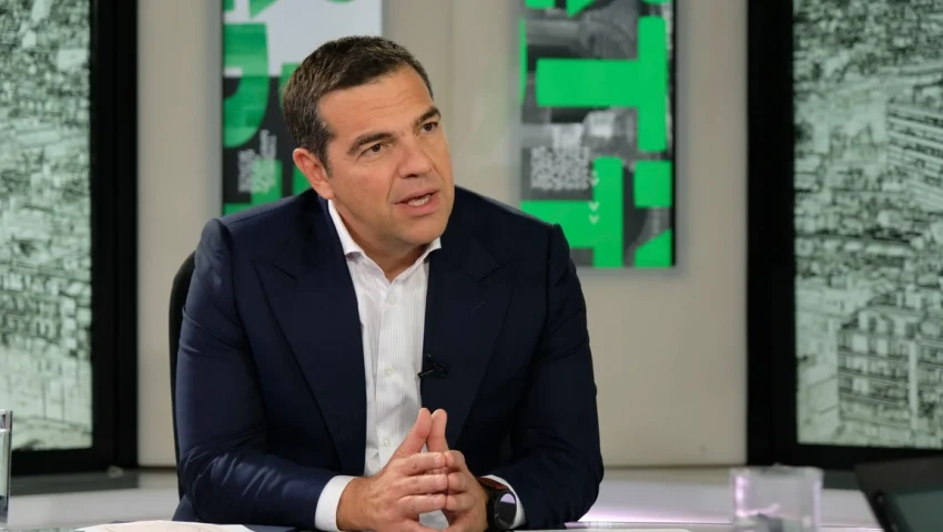 Τσίπρας: Υποκριτής ο Μητσοτάκης, παίζει επικίνδυνα παιχνίδια με τα εθνικά θέματα