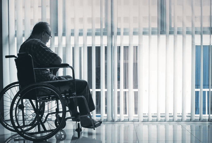Συνελήφθη 60χρονος ιδιοκτητής γηροκομείου στο Ηράκλειο – Καταγγελίες για τις συνθήκες διαβίωσης των ηλικιωμένων