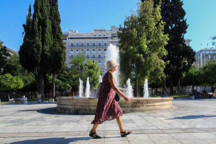 Καιρός αύριο: Ανεβαίνει μέχρι τους 38 βαθμούς η θερμοκρασία – Πού θα βρέξει
