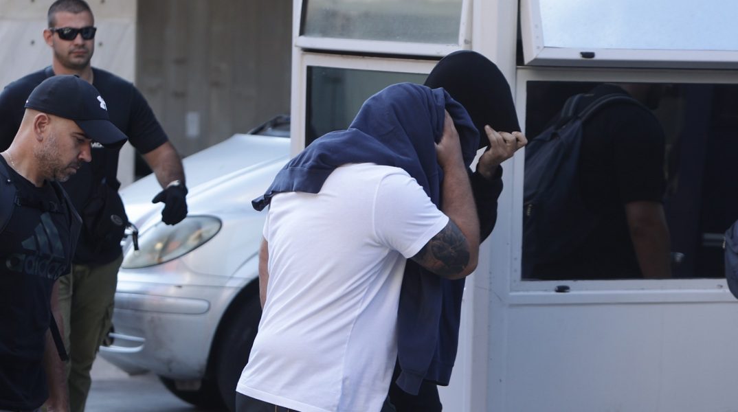 Δολοφονία Μιχάλη: Ελεύθερος ο 43χρονος οπαδός επειδή ήταν στην Κεφαλονιά!