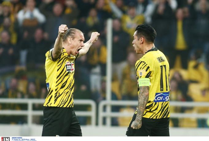 AEK: Με Βίντα και Αραούχο στο Ζάγκρεμπ, ξανά εκτός ο Γκατσίνοβιτς