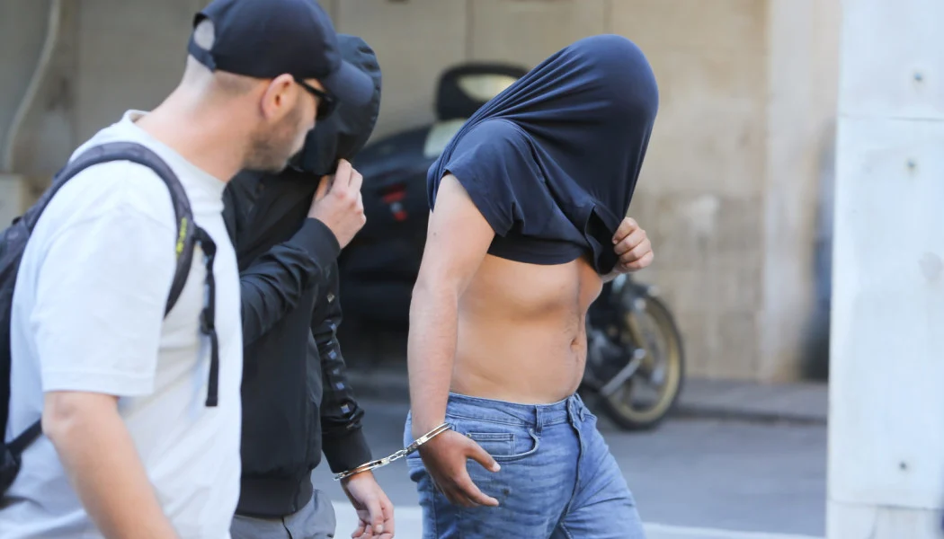 Ένταλμα σύλληψης για οπαδό του Παναθηναϊκού για τη Νέα Φιλαδέλφεια – Έχουν ταυτοποιηθεί κι άλλα άτομα!
